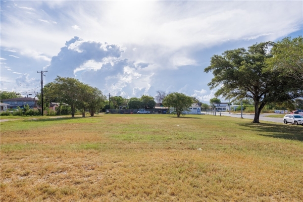 Listing Image #1 - Industrial for sale at 0 Western Ave, Robstown TX 78380