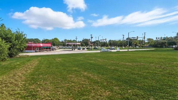 Listing Image #3 - Land for sale at 5295 Boat Club Road, Fort Worth TX 76135