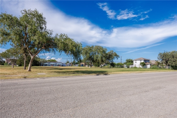 Listing Image #1 - Industrial for sale at 0 Main Ave W, Robstown TX 78380