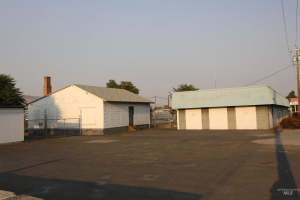 Listing Image #3 - Others for sale at 1246 & 1252 Chestnut St, Clarkston WA 99403