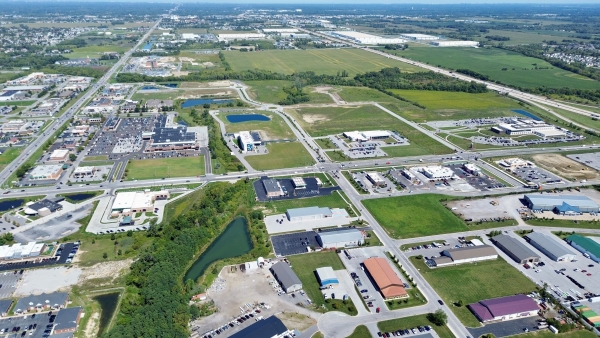 Listing Image #2 - Land for sale at 10935-11005 Delaware Pkwy, Crown Point IN 46307