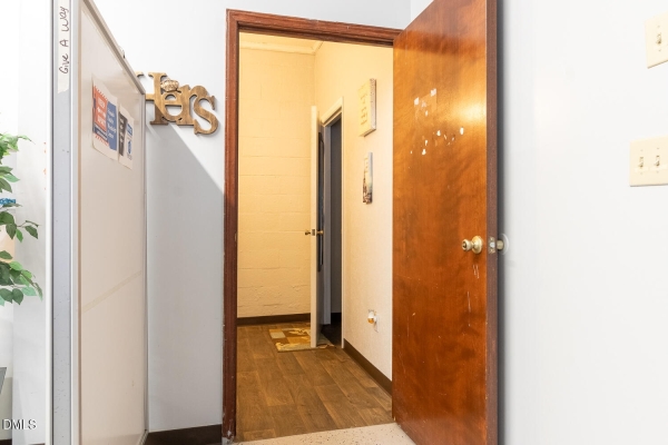 Listing Image #3 - Office for sale at 2006 Maple Avenue, Burlington NC 27215