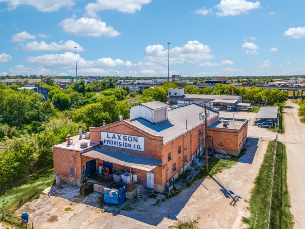 Listing Image #1 - Industrial for sale at 264 and 250 W Lachapelle, San Antonio TX 78204