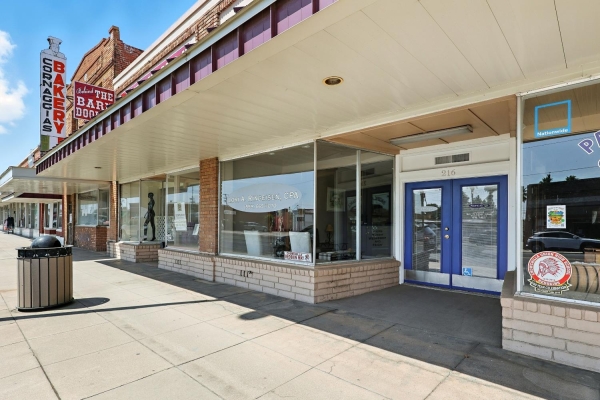 Listing Image #1 - Others for sale at 216 Robertson Boulevard, Chowchilla CA 93610