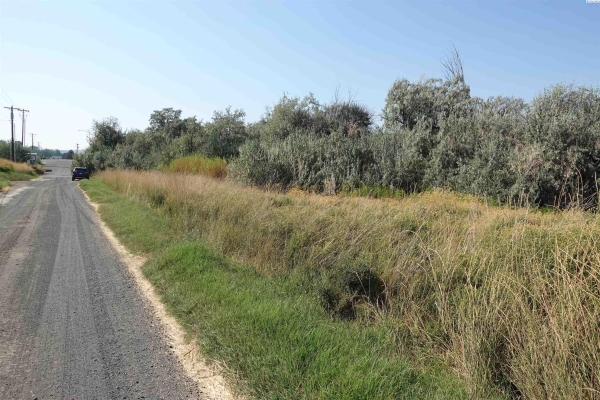 Listing Image #2 - Land for sale at 1930 Jericho Rd, Richland WA 99352