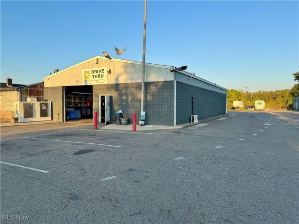 Listing Image #1 - Others for sale at 2920 Harrisburg Road NE, Canton OH 44705