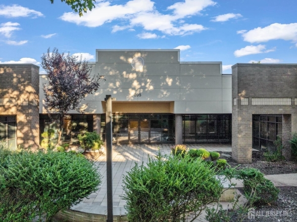 Listing Image #3 - Others for sale at 2 Ethel Road 205B, Edison NJ 08817