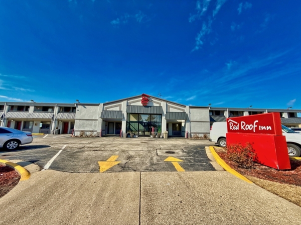 Listing Image #2 - Others for sale at 9424 Waukegan Road, Morton Grove IL 60053