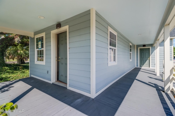 Listing Image #3 - Retail for sale at 228 E Railroad Street, Long Beach MS 39560