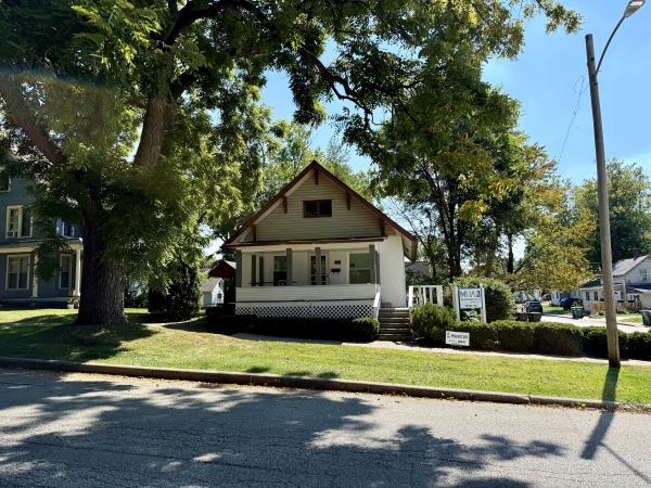 Listing Image #3 - Office for sale at 402 Indiana Avenue, Valparaiso IN 46383