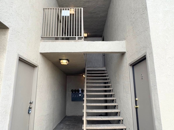 Listing Image #3 - Multi-family for sale at 5544 Elmer Ave, North Hollywood CA 91601