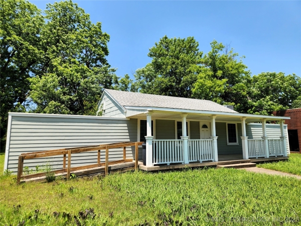 Listing Image #1 - Office for sale at 110 N Vann Street, Pryor OK 74361 Listing Image #1 - Office for sale at 110 N Vann Street, Pryor OK 74361