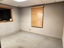 Listing Image #3 - Office for sale at 110 N Vann Street, Pryor OK 74361