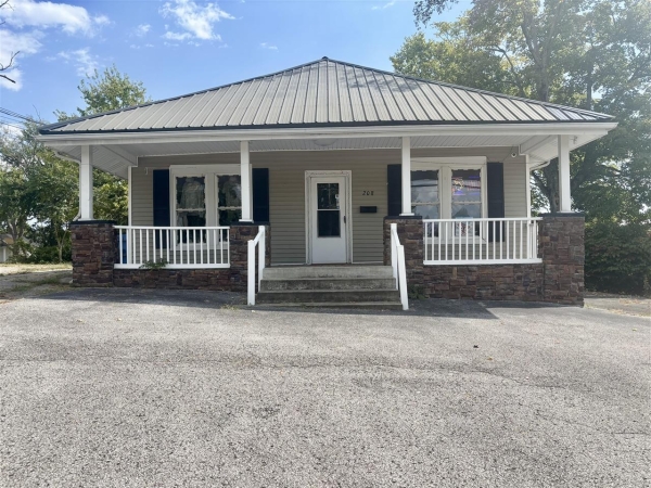 Listing Image #1 - Others for sale at 208 Columbia Avenue, Glasgow KY 42141 Listing Image #1 - Others for sale at 208 Columbia Avenue, Glasgow KY 42141