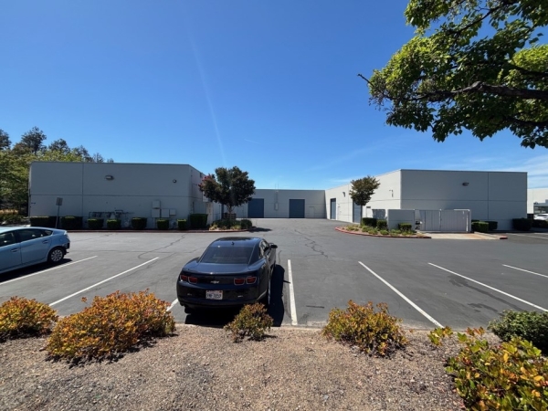 Listing Image #2 - Industrial for sale at 860 Kaiser Rd. C & D, Napa CA 94558
