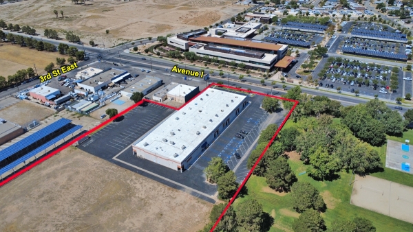 Listing Image #3 - Others for sale at 340 E Avenue I, Lancaster CA 93535