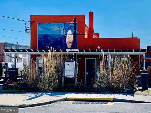 Listing Image #1 - Others for sale at 901 W. Main Street, Crisfield MD 21817