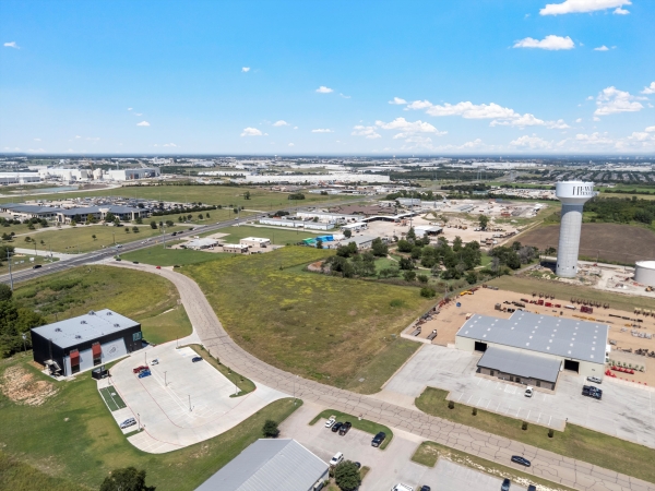 Listing Image #2 - Land for sale at 1.5 Acres on Alliance Parkway, Hewitt TX 76643