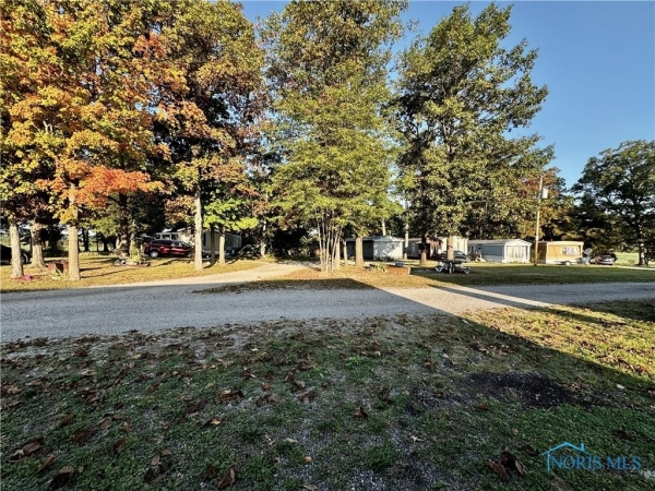 Listing Image #2 - Multi-family for sale at 08705 US Hwy 6, Edgerton OH 43517
