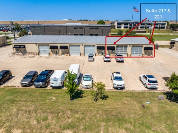 Listing Image #2 - Industrial for sale at 5761 Park Vista Circle, Keller TX 76244