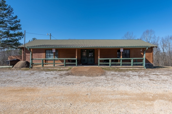 Listing Image #1 - Others for sale at 2049 Waynesboro Hwy, Waynesboro TN 38485