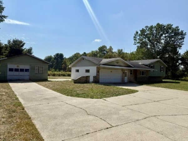 Listing Image #3 - Industrial for sale at 2115 E Sternberg Road, Muskegon MI 49444