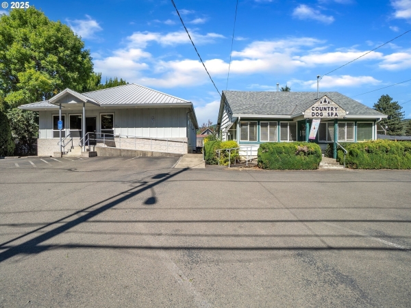 Listing Image #1 - Others for sale at 711 W MAIN ST, Sheridan OR 97378