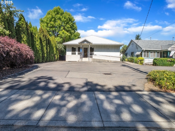 Listing Image #3 - Others for sale at 711 W MAIN ST, Sheridan OR 97378