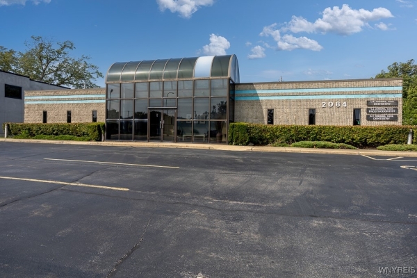 Listing Image #2 - Office for sale at 2084 Sheridan Drive, Tonawanda NY 14223