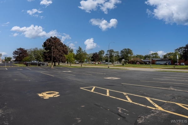 Listing Image #3 - Office for sale at 2084 Sheridan Drive, Tonawanda NY 14223