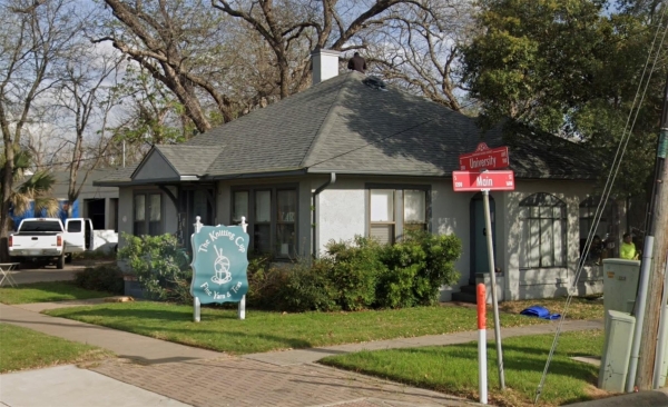 Listing Image #2 - Others for sale at 102 E University Ave, Georgetown TX 78626