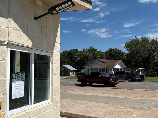 Listing Image #3 - Others for sale at 201 N Rodeo Drive, Comanche OK 73529