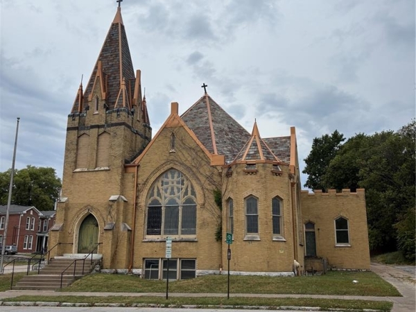 Listing Image #1 - Others for sale at 600 Henry Street, Alton IL 62002 Listing Image #1 - Others for sale at 600 Henry Street, Alton IL 62002