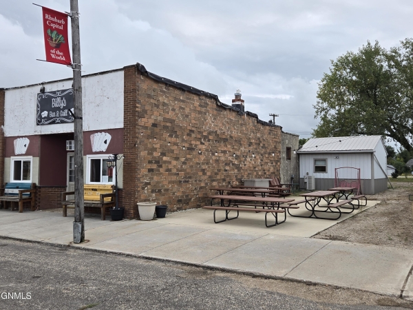 Listing Image #2 - Others for sale at 745 1/2 Sherman Street, Leola SD 57456