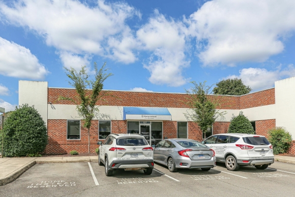 Listing Image #3 - Office for sale at 107 Olde Greenwich Drive, Fredericksburg VA 22408