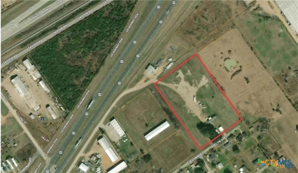 Listing Image #1 - Others for sale at 185 Fisher Road, Telferner TX 77988
