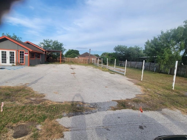 Listing Image #2 - Retail for sale at 3307 Dakota Ave., Brownsville TX 78521