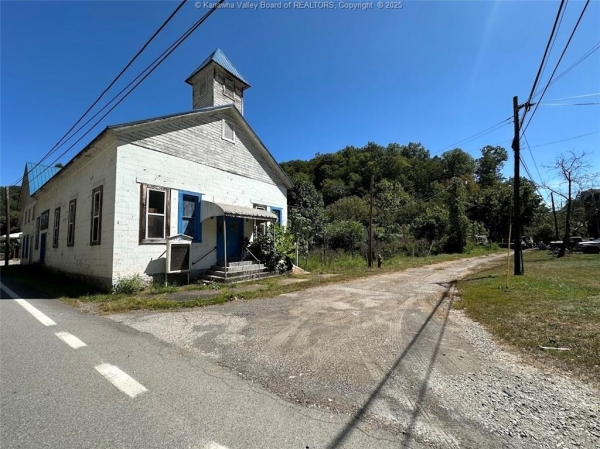 Listing Image #2 - Others for sale at 68 Mannington Rd., Wetzel WV 26437