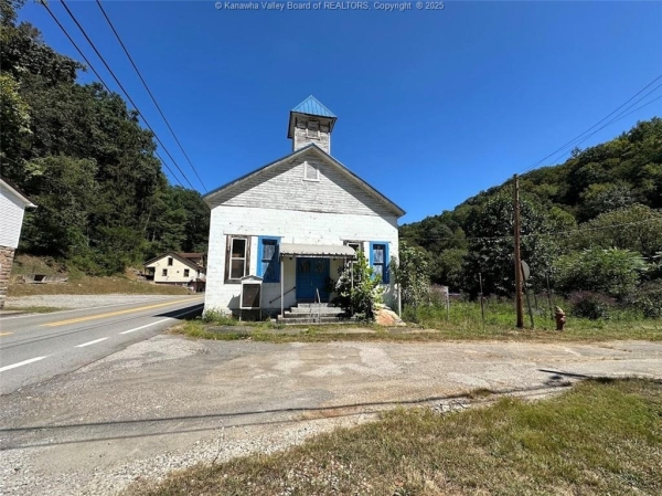 Listing Image #3 - Others for sale at 68 Mannington Rd., Wetzel WV 26437