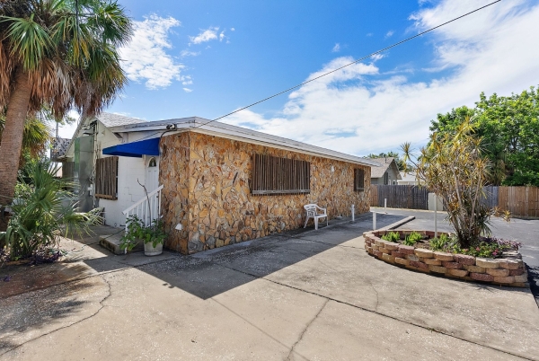 Listing Image #3 - Office for sale at 3425 22nd Ave S, St Petersburg FL 33711 Listing Image #3 - Office for sale at 3425 22nd Ave S, St Petersburg FL 33711