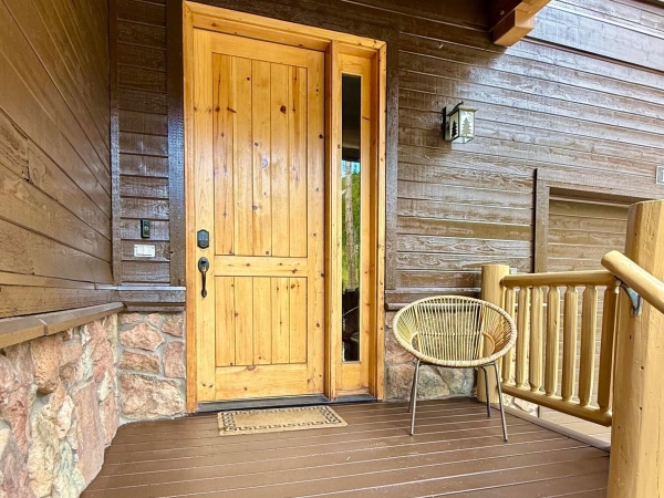 Listing Image #3 - Multi-family for sale at 105 MOUNTAIN LODGE Way, Winter Park CO 80482