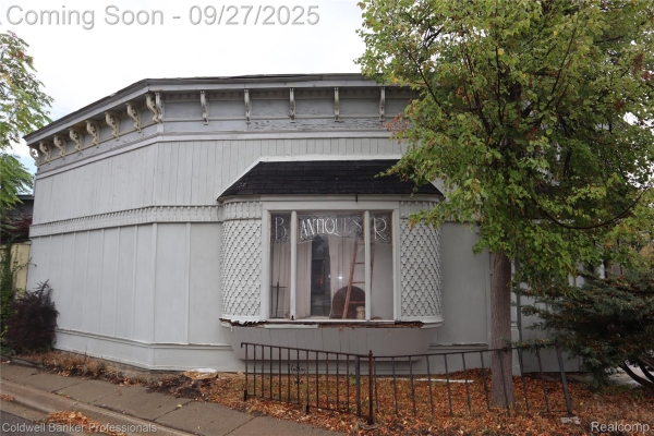 Listing Image #2 - Others for sale at 216 S Broad Street, Holly MI 48442