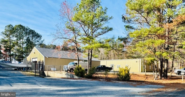 Listing Image #1 - Others for sale at 10135 Pin Oak Lane, Berlin MD 21811