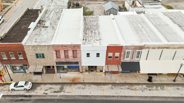 Listing Image #2 - Others for sale at 207 N Main St., Paris MO 65275