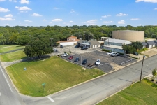 Retail property for sale in Woodway, TX