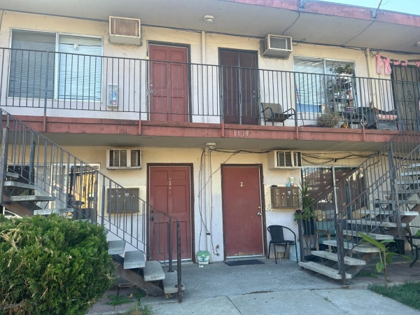 Listing Image #2 - Multi-family for sale at 1135 N Sutter Street, Stockton CA 95202