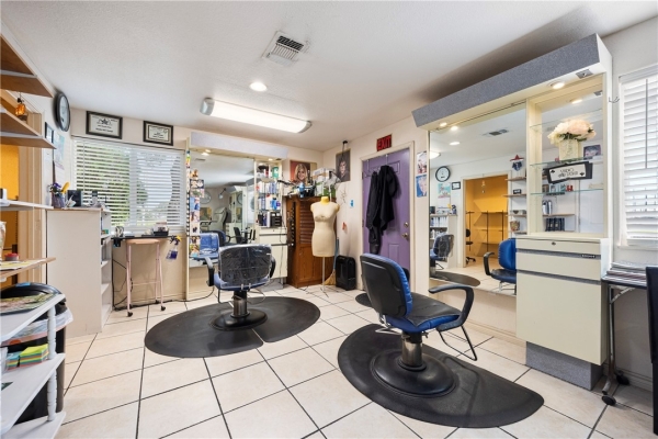 Listing Image #3 - Industrial for sale at 217 W Nelson Ave, Aransas Pass TX 78336 Listing Image #3 - Industrial for sale at 217 W Nelson Ave, Aransas Pass TX 78336