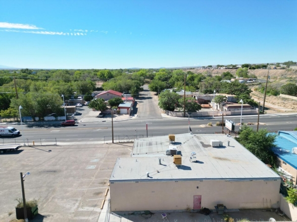 Listing Image #3 - Retail for sale at 2631 BRIDGE Boulevard SW, Albuquerque NM 87105