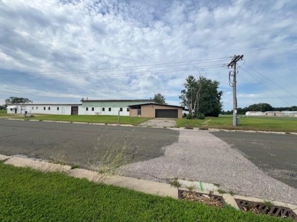Listing Image #3 - Others for sale at 1055 & 1057 Silver Lake, Portage WI 53901