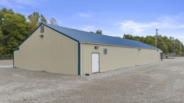 Listing Image #3 - Office for sale at 3134 Clifty Drive, Madison IN 47250